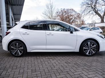 SPOTICAR Toyota Corolla Teamplayer Hybrid Business Komfort-paket Shz Kamer Gebraucht - Limousine Hybrid Weiß - Ahrensburg - 1201318625_4