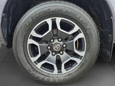 SPOTICAR Toyota Hilux 2.8 Double Cab Autm. Executive Double Cab Duty 4x4 Gebraucht - Pick-up Diesel  - Holzminden - 1201239547_5