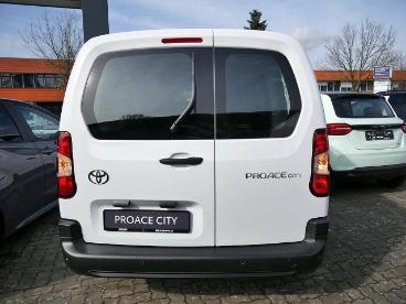 SPOTICAR Toyota Proace 1.5 D L2 Meister Fur Gewerbekunden Navi Led Apple Gebraucht - Nutzfahrzeug Diesel Weiß - Rellingen - 1201318658_4