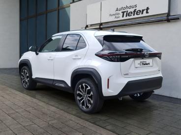 SPOTICAR Toyota Yaris Hybrid 130 1.5 Vvt-i Teamplayer (xpb1) Gebraucht - Kleinwagen  Weiß - Lauchringen - 1201171317_3