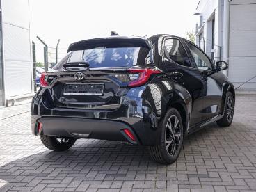 SPOTICAR Toyota Yaris Teamplayer Hybrid Comfort Safety-paket Shz Kamera Gebraucht - Kleinwagen Hybrid Schwarz - Ahrensburg - 1201304950_5
