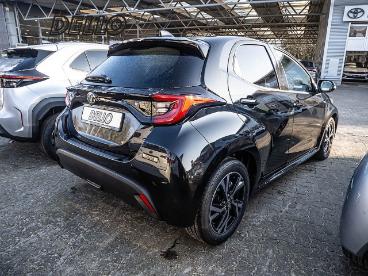 SPOTICAR Toyota Yaris Hybrid 1.5 Teamplayer Comfortpaket Acc Led Digital Gebraucht - Kleinwagen Hybrid Schwarz - Rellingen - 1201318646_3