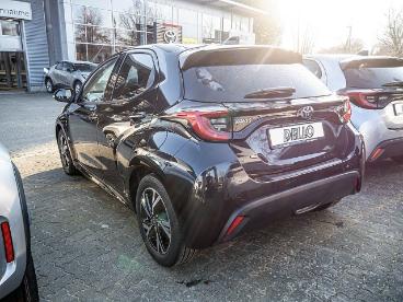 SPOTICAR Toyota Yaris Hybrid 1.5 Teamplayer Comfortpaket Acc Led Digital Gebraucht - Kleinwagen Hybrid Schwarz - Rellingen - 1201318646_4