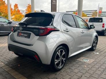 SPOTICAR Toyota Yaris 1.5 Teamplayer Kamera,led,matrix,shz,acc Gebraucht - Kleinwagen Hybrid Silber - Heidelberg - 1201324639_5