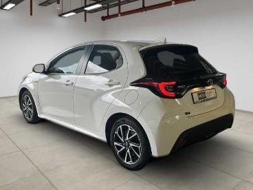 SPOTICAR Toyota Yaris 1.5 Hybrid Comfort +allwetter+shz+kam+ Gebraucht - Kleinwagen Hybrid Weiß - Rostock - 1201333252_3