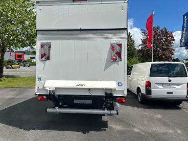 SPOTICAR Volkswagen Crafter Crafter Gebraucht - Nutzfahrzeug Diesel Weiß - Brilon - 1201283600_2