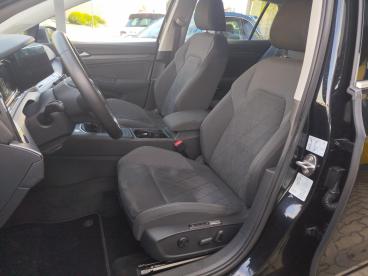 SPOTICAR Volkswagen Golf Style 1.5 Tsi Dsg*schiebedach*kamera*navi Gebraucht - Kleinwagen Benzin Schwarz - Völpke - 1201178388_5