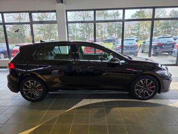 SPOTICAR Volkswagen Golf 2.0 Tsi *dsg*iq-light*navi*rear-view* Gebraucht - Kleinwagen Benzin Schwarz - Zerbst - 1201268329_5