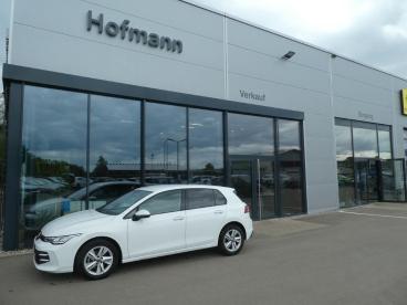 SPOTICAR Volkswagen Golf Viii Lim. 1.5 Tsi Life, Klima, Shz, Pdc Gebraucht - Kleinwagen Benzin Weiß - Bad Saulgau - 1201289088_1