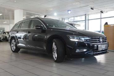SPOTICAR Volkswagen Passat Passat Vari. 2.0d Business 4m Navi/kamera/sh/ahk Gebraucht - Limousine Benzin Schwarz - Schöningen - 1201145439_4