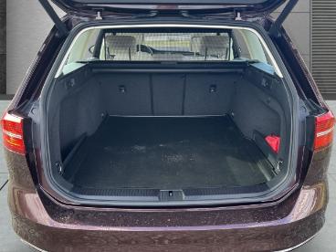 SPOTICAR Volkswagen Passat Highline Variant 2.0 T Automatik Weisses Leder Pan Gebraucht - Limousine Diesel Rot - Parchim - 1201255792_5