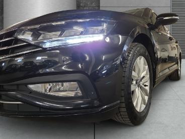 SPOTICAR Volkswagen Passat 1.5 Tsi Business-premium Paket Climatronic Navi Ru Gebraucht - Limousine Benzin Schwarz - Hamburg - 1201257974_4