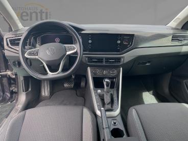 SPOTICAR Volkswagen Polo Life *dsg*led*navi*shz*pdc*apple*allwetter* Gebraucht - Kleinwagen Benzin Schwarz - Bamberg - 1201304684_4