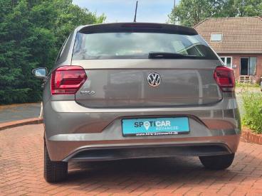 SPOTICAR Volkswagen Polo Comfortline Automatik Autom./klima/sitzhzg. Gebraucht - Kleinwagen Benzin Grau - Hinte - 1201320735_5
