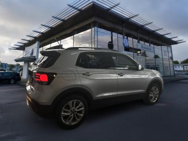 SPOTICAR Volkswagen T-cross 1.0 Tsi Dsg Life 17 Alu Rfk Sitzhzg. Led Gebraucht - Suv Benzin Silber - Brilon - 1201213893_3