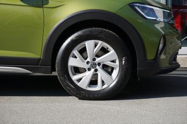 SPOTICAR Volkswagen Taigo 1.0 Tsi Life Led Klima Fhel Pdc Dab Mfl Gebraucht - Coupé-cabrio Benzin  - Brilon - 1201049837_3