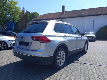 SPOTICAR Volkswagen Tiguan United 1.5 Tsi Dsg*acc*matrix-led*navi Gebraucht - Suv Benzin Silber - Bad Belzig - 1201142745_4