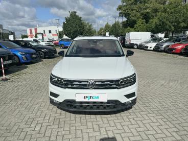 SPOTICAR Volkswagen Tiguan 2.0 Tdi Iq.drive Pano Business-paket Premium Mit N Gebraucht - Suv Diesel Weiß - Berlin - 1201156660_2