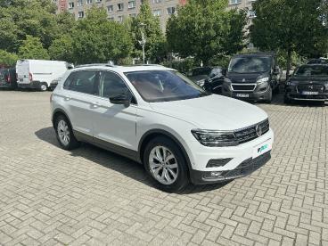 SPOTICAR Volkswagen Tiguan 2.0 Tdi Iq.drive Pano Business-paket Premium Mit N Gebraucht - Suv Diesel Weiß - Berlin - 1201156660_3