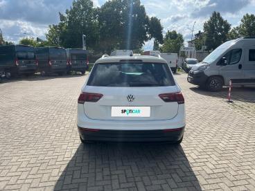 SPOTICAR Volkswagen Tiguan 2.0 Tdi Iq.drive Pano Business-paket Premium Mit N Gebraucht - Suv Diesel Weiß - Berlin - 1201156660_5