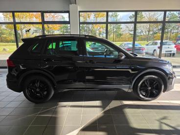 SPOTICAR Volkswagen Tiguan Urban Sport 1.5 Tsi Harman-kardon*head-up*kamera Gebraucht - Suv Benzin Schwarz - Zerbst - 1201198221_5