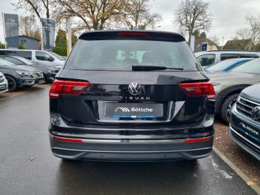 SPOTICAR Volkswagen Tiguan 1.5 Move Led/navi/shz/pdc/kamera/allwetter Gebraucht - Suv Benzin Schwarz - Potsdam - 1201209303_4