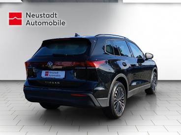 SPOTICAR Volkswagen Tiguan Life Navi, Allwetterreifen, Lenkradheizung W Life Gebraucht - Suv Diesel  - Elsterwerda - 1201217437_4