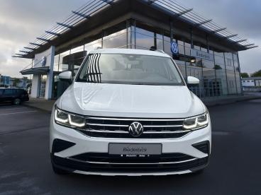 SPOTICAR Volkswagen Tiguan 2.0 Tdi Dsg Elegance 4motion Matrix Rfk Ahk Gebraucht - Suv Diesel Weiß - Brilon - 1201219713_2