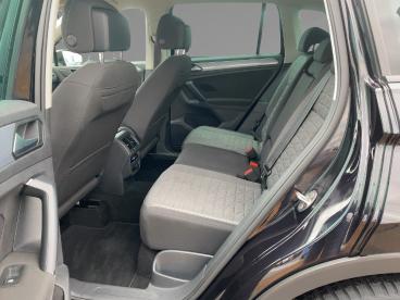 SPOTICAR Volkswagen Tiguan Life *led*acc*navi*park Assist*shz*pdc* Gebraucht - Suv Benzin Schwarz - Bamberg - 1201235514_5