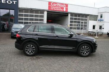 SPOTICAR Volkswagen Tiguan Comfortline Bmt Startstop, Led, Shz Gebraucht - Suv Diesel Schwarz - Finnentrop - 1201268473_4