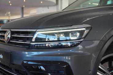 SPOTICAR Volkswagen Tiguan 2.0 Tsi 4motion R-line Navi/kamera/sh/ahk Gebraucht - Suv Benzin Grau - Schöningen - 1201291436_4