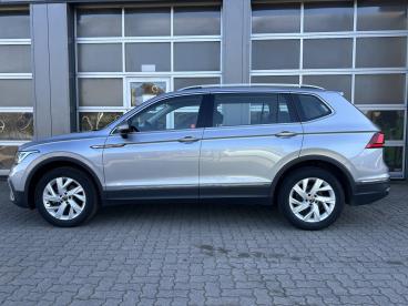 SPOTICAR Volkswagen Tiguan Allspace Life Acc Ahk Pdc Navi Led 7-sitz Gebraucht - Suv Benzin Silber - Nortorf - 1201308521_3