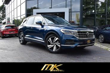 SPOTICAR Volkswagen Touareg 3.0 Tdi St-heiz*luft*pano*night*head-up* Gebraucht - Suv Diesel Blau - Braunschweig - 1201325175_1
