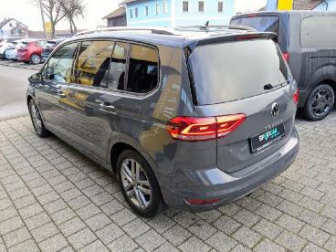 SPOTICAR Volkswagen Touran 1.5 Tsi Dsg Move **ahk*navi*acc** Gebraucht - Familienauto Benzin Grau - Furth Im Wald - 1201215295_5