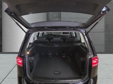SPOTICAR Volkswagen Touran Comfortline 2.0 Tdi Dsg Discover Pro Climatronic A Gebraucht - Familienauto Diesel Schwarz - Hamburg - 1201261253_5