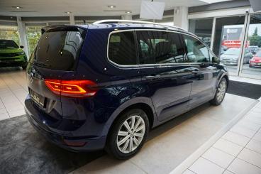 SPOTICAR Volkswagen Touran Highline Automatik, Navi, Standheizung Gebraucht - Familienauto Diesel Blau - Dresden - 1201273967_3