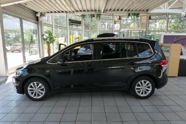 SPOTICAR Volkswagen Touran 1.4 Tsi Highline Navi/acc/massage/7 Sitze Gebraucht - Familienauto Benzin Schwarz - Oldenburg - 1201331824_3