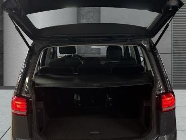 SPOTICAR Volkswagen Touran Comfortline 1.5 Tsi Dsg Discover Pro Climatronic A Gebraucht - Familienauto Benzin Grau - Hamburg - 1201333796_5