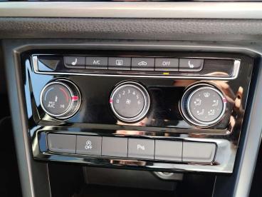 SPOTICAR Volkswagen Touran Shz Navi Ahk Acc Led Gebraucht - Familienauto Diesel Grau - Halberstadt - 1201344000_3