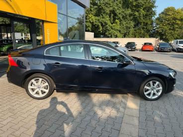 SPOTICAR Volvo S60 3.0 Lim. Momentum Awd,leder,ahk Gebraucht - Limousine Benzin Hellblau - Bornheim - 1201230700_2
