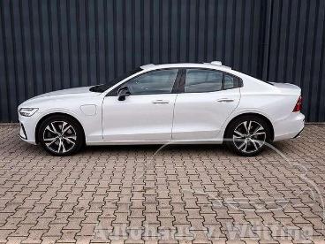 SPOTICAR Volvo S60 R Design T8 Plug-in Hybrid +panoramadach+ Gebraucht - Limousine Plug-in Hybrid Weiß - Meckenheim - 1201341270_2