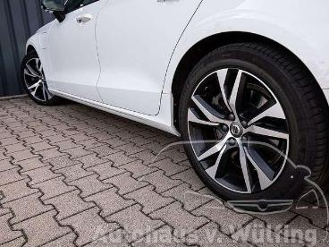 SPOTICAR Volvo S60 R Design T8 Plug-in Hybrid +panoramadach+ Gebraucht - Limousine Plug-in Hybrid Weiß - Meckenheim - 1201341270_5