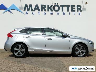 SPOTICAR Volvo V40 D3 Momentum Style Navi/led/kamera/ahk Gebraucht - Kombi Diesel Silber - Bielefeld - 1201342622_3