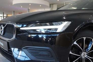 SPOTICAR Volvo V60 Kombi D4 Momentum Pro Navi/led/sh/sport/dab+ Gebraucht - Kombi Diesel Schwarz - Schöningen - 1201214876_4