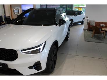 SPOTICAR Volvo Xc40 Xc 40 B4 Ultra Black Edtion Pano Pixel-led 360°kamera Gebraucht - Suv Benzin  - Bietigheim-bissingen - 1201153084_3