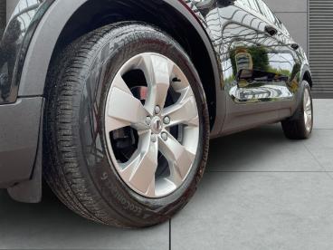 SPOTICAR Volvo Xc40 Xc 40 Momentum Ruckfahrkamera Navi Sitzheizung Keyless D Gebraucht - Suv Benzin Schwarz - Schwerin - 1201312467_4