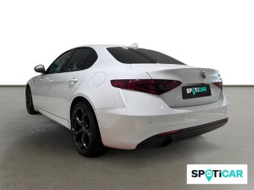 SPOTICAR Alfa Romeo Giulia 2.0 Gasolina 147kw (200cv)  Rwd Super Ocasion - Berlina Gasolina Blanco - La CoruÑa - 1202118074_5