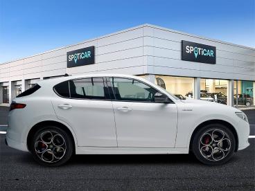 SPOTICAR Alfa Romeo Stelvio 2.2 Diesel 154kw (210cv)  Q4 Veloce Ocasion - Suv Diésel Blanco - Sant Boi De Llobregat - 1202109889_4