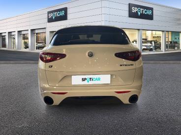 SPOTICAR Alfa Romeo Stelvio 2.2 Diesel 154kw (210cv)  Q4 Veloce Ocasion - Suv Diésel Blanco - Sevilla - 1202122616_5