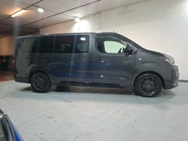 SPOTICAR Citroën Spacetourer Talla Xl Bluehdi 180 S&s Eat8 Plus Ocasion - Familiar Diésel Gris Titanio - Sant Boi De Llobregat - 1202128426_4